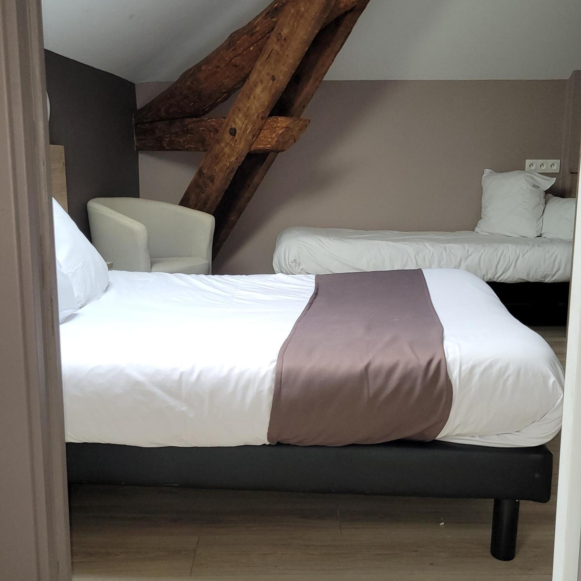 Logis Auberge Des Voyageurs Vandieres  Exteriér fotografie